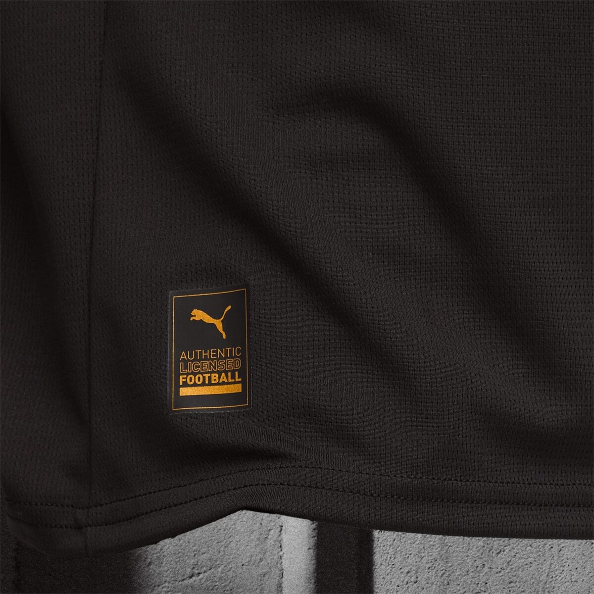 Manchester City Away Shirt (6)