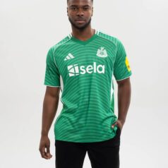 Newcastle United Away (2)