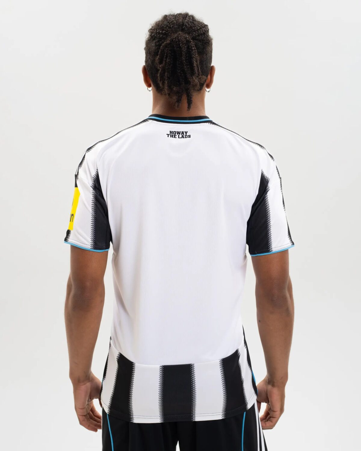 Newcastle United Home (4)