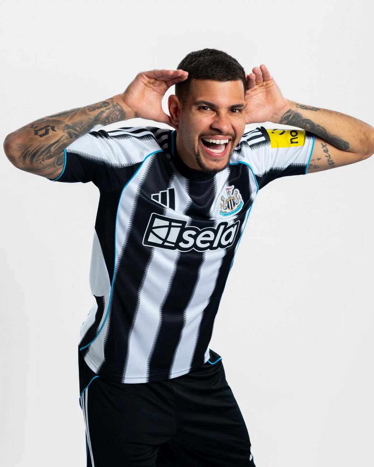 Newcastle United Home (6)